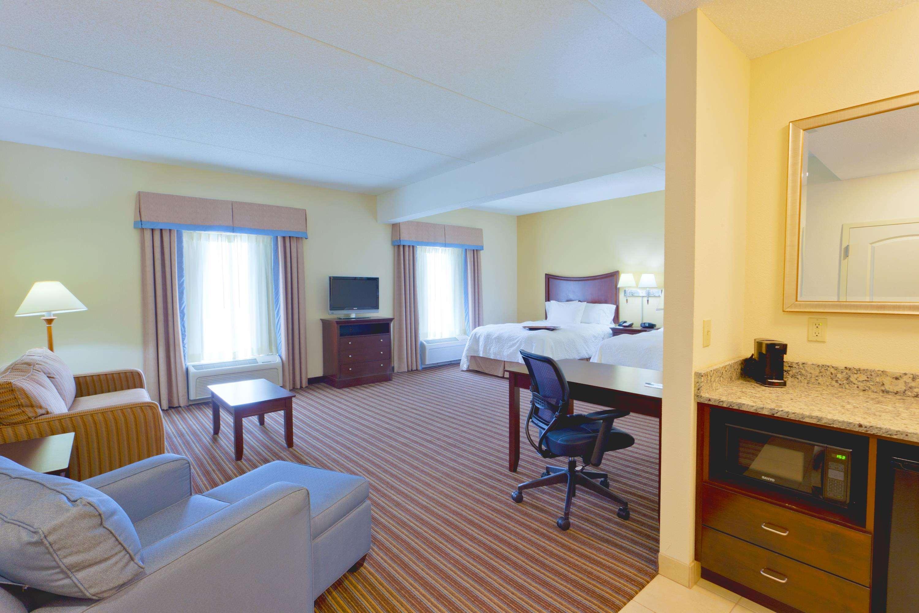 Hampton Inn Gainesville-Haymarket Extérieur photo