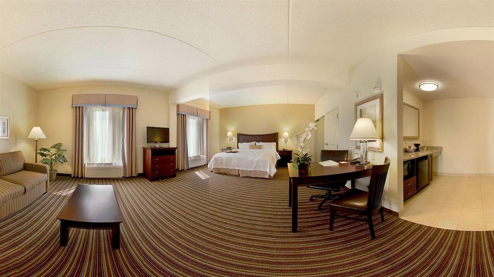 Hampton Inn Gainesville-Haymarket Extérieur photo